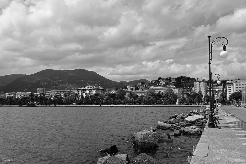 Platform1 Hotel La Spezia Exterior foto